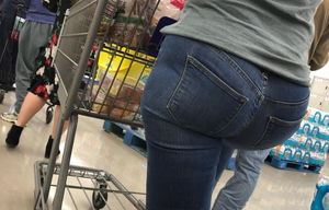 Thick Backside Phat ass white girl at