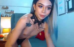Super hot tiny chinese trans on web cam